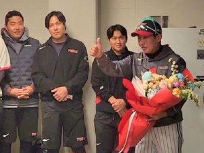 LG 감독 생일날 구단 신기록 달성