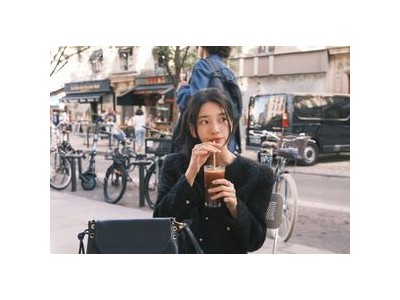 수지 영화 속 한 장면 같은 일상 공개해 화제