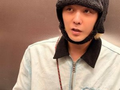 지드래곤 SNS에 올린 사진에 팬들 세월을 거스르는 미모 놀라움